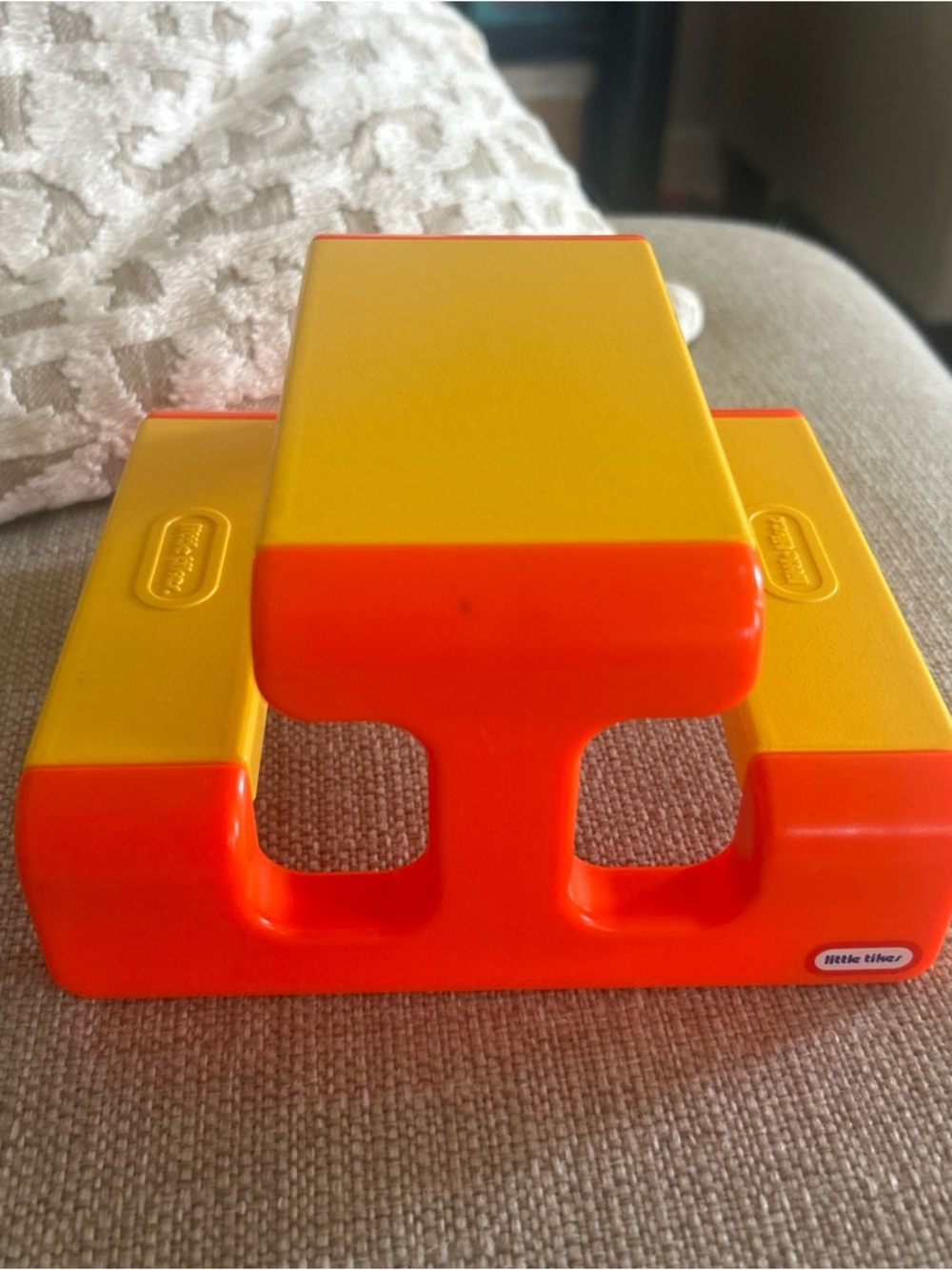 Vintage 1989 Little Tikes Place Dollhouse Picnic Table for Dolls Miniature - Picture 3 of 4
